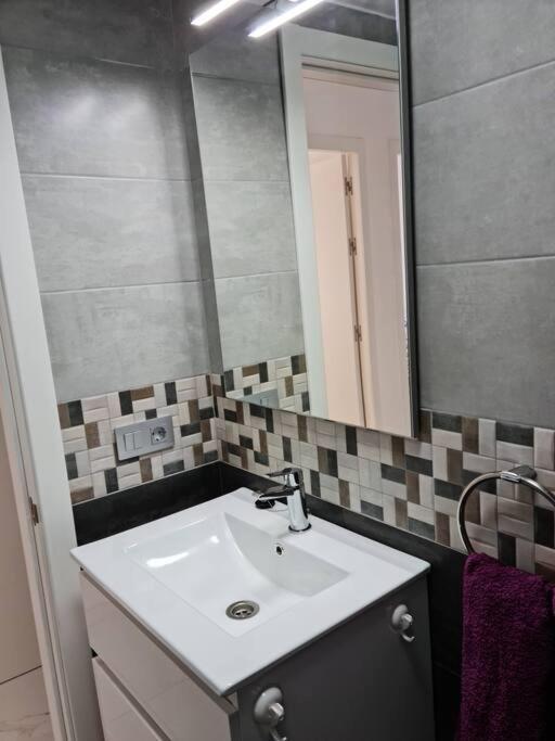 شقة لوس كريستيانوس  في Big Apartament المظهر الخارجي الصورة